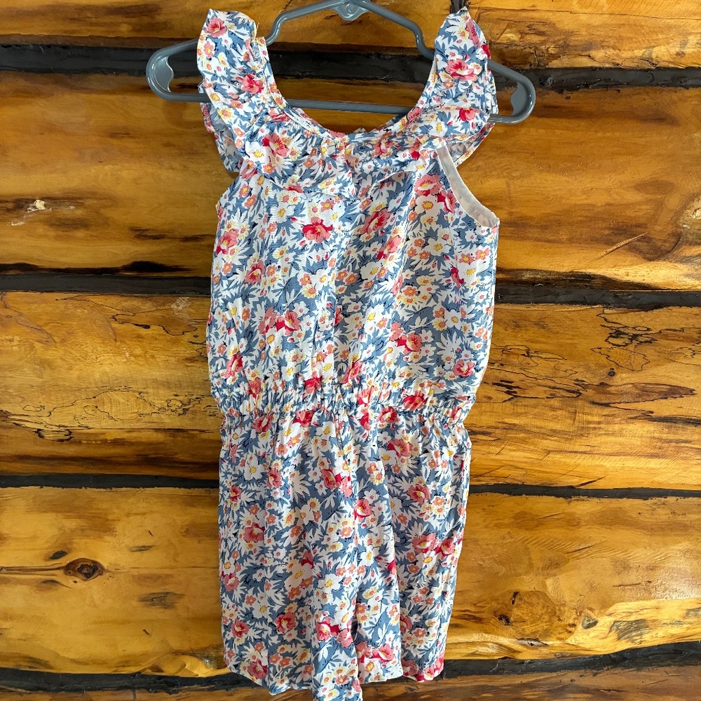 Vignette shorts jumpsuit size 3y